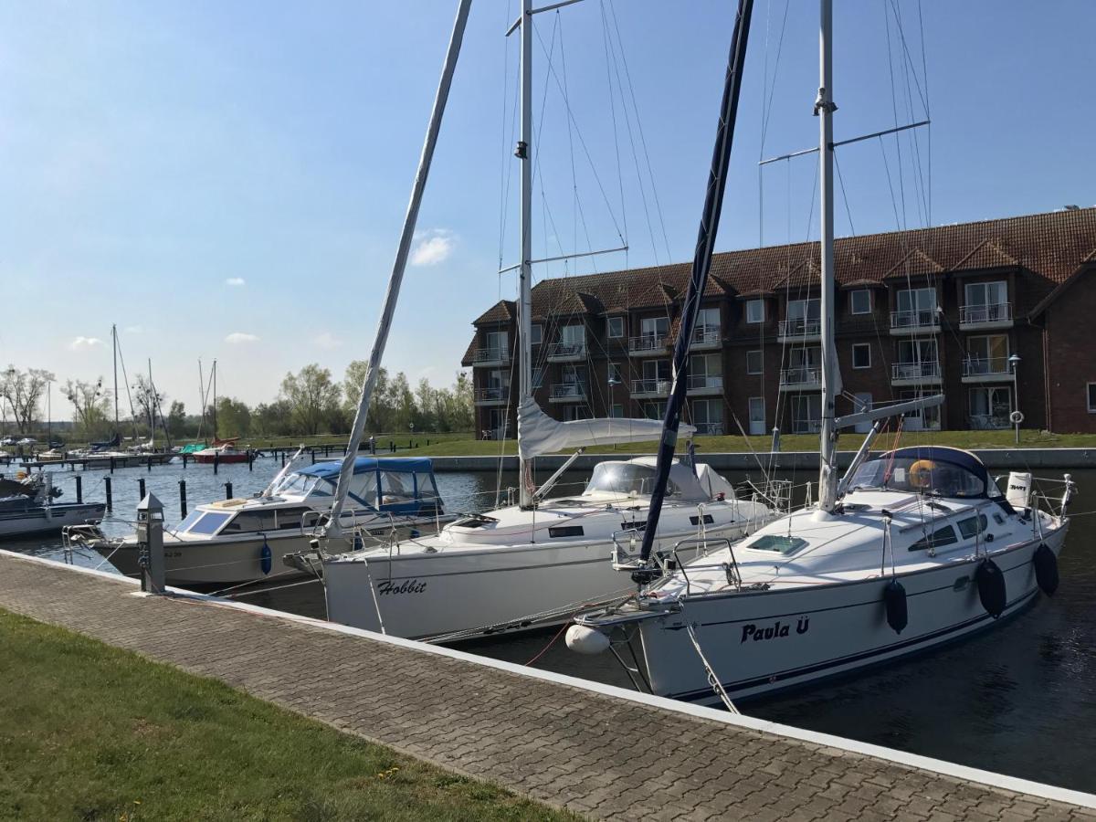 Blick Auf Yachthafen An Der Ostsee Ueckermunde Bagian luar foto